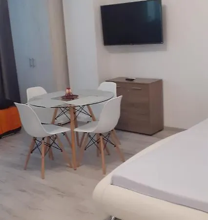 Des Apartment